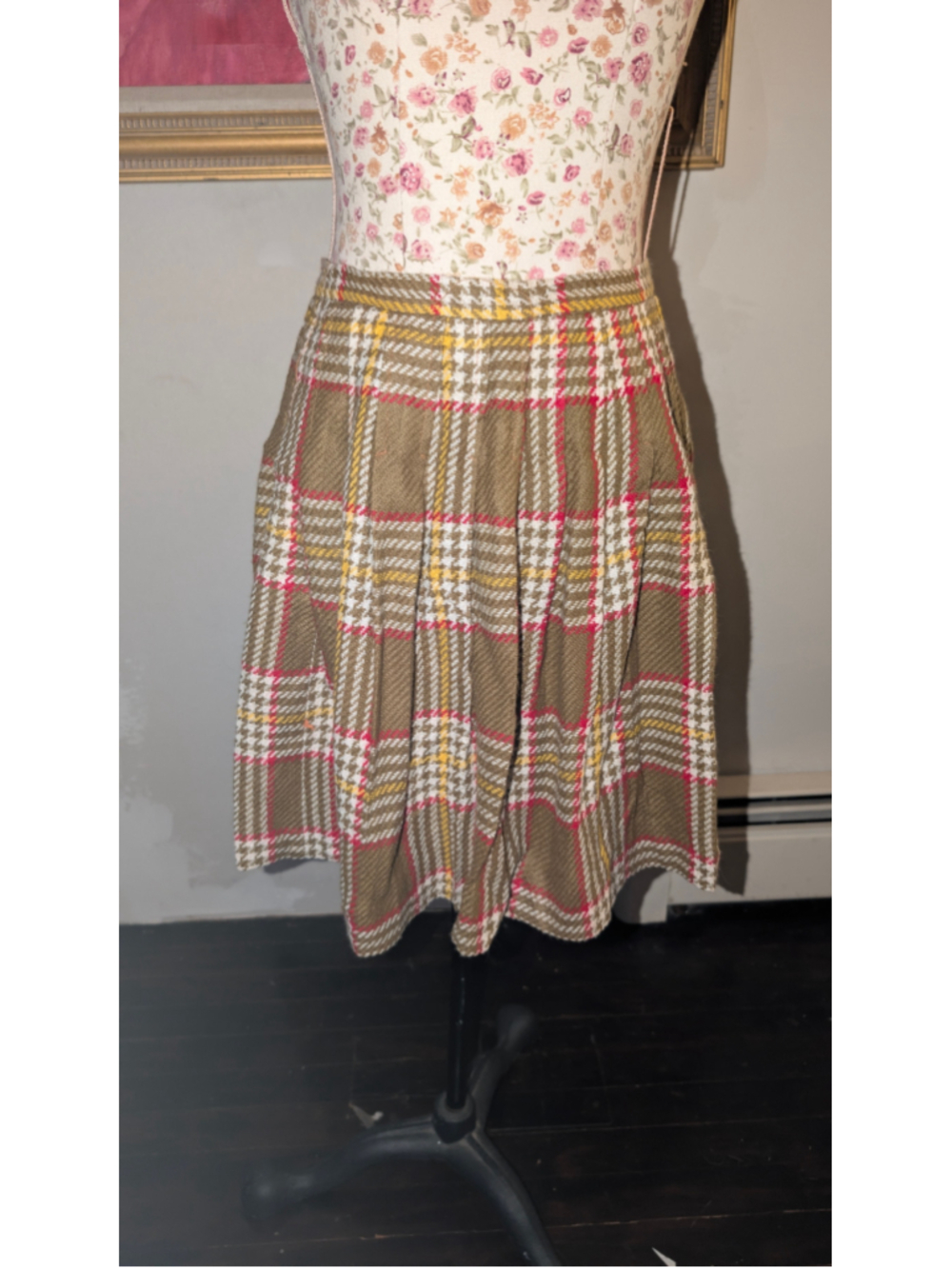 Women's1950s-60s "Hollywoof stars wear Shamrock" Plaid Mini Skirt